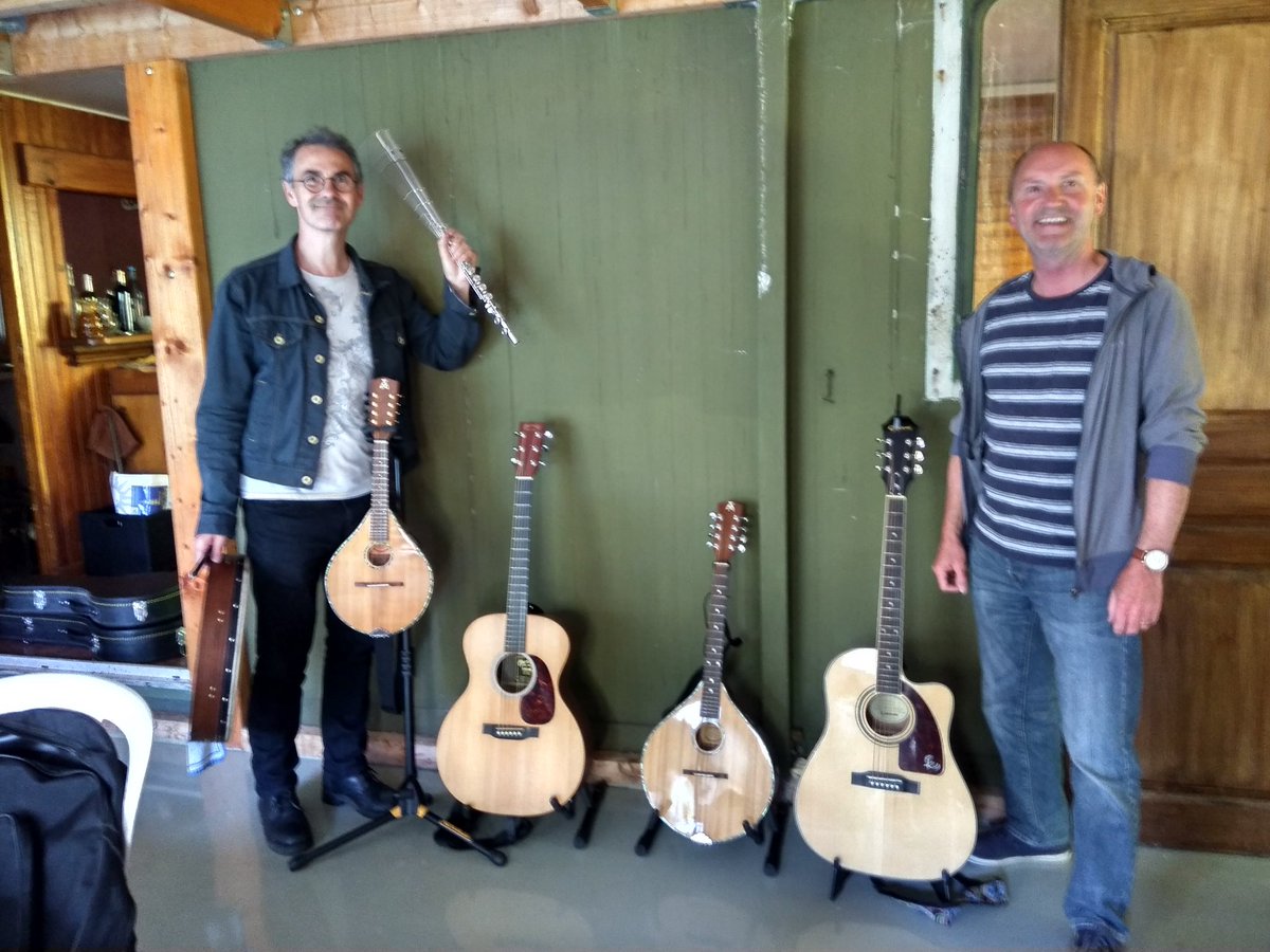 Silbury Hill tweet media