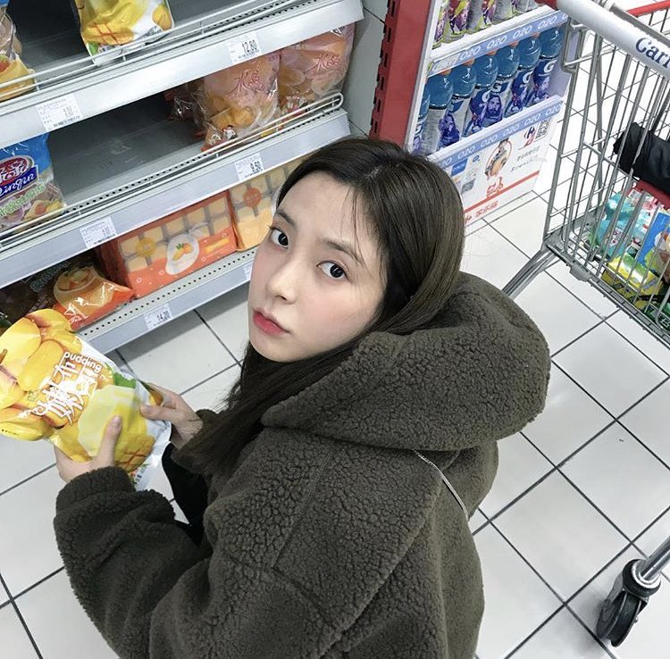 shin suhyun pics 🦊 tweet media