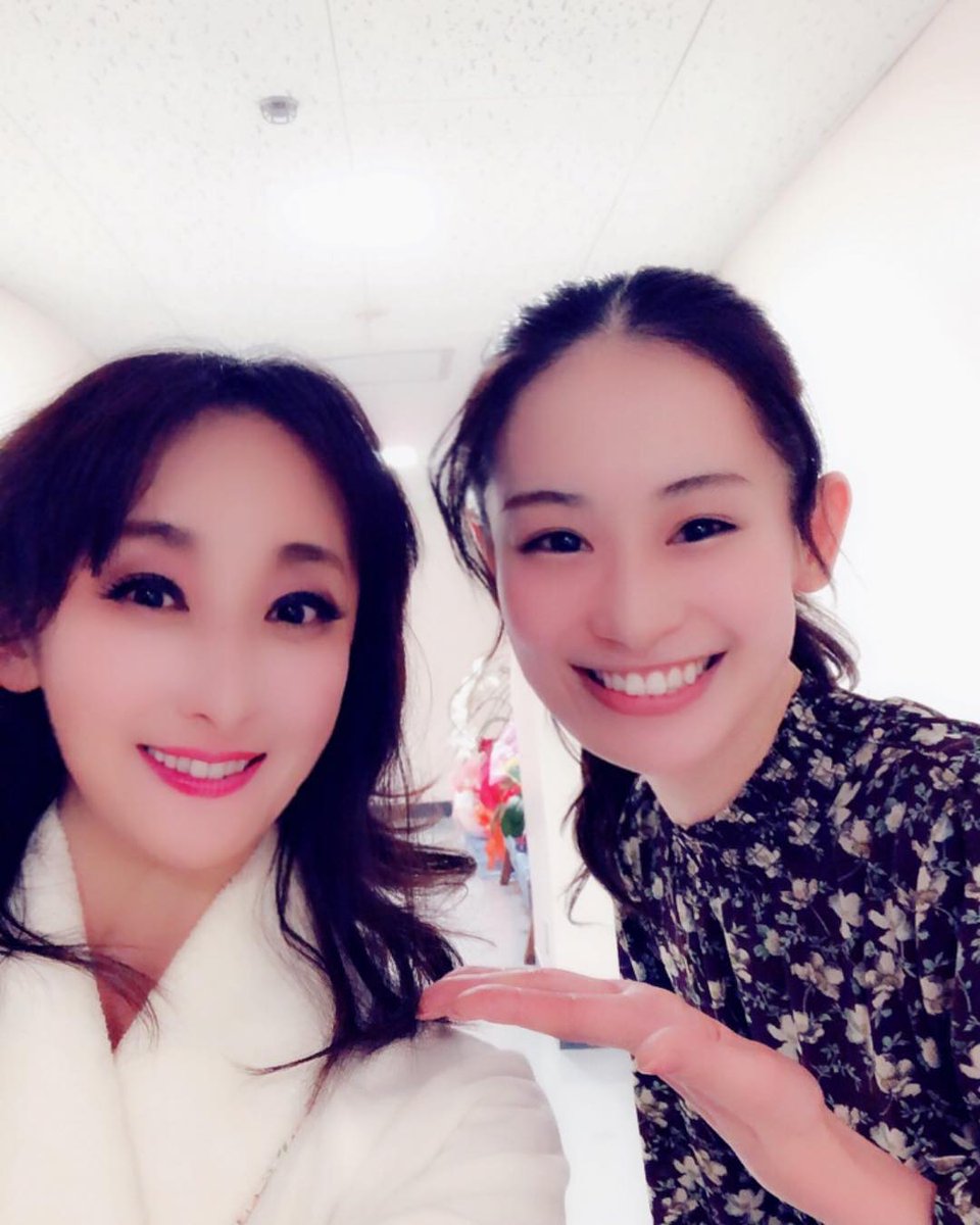 Chapi98646068's tweet photo. こうやってさ、1週間に1度だけでいい
ちゃぴにはゆっくり休んでもらいたいから早急に活動始めて！とか急かさないから…１週間に1度…いやもっと多いほうがいいけど1度！他の人のに現れてくださいいぃ。
安否確認をさせてくださぁぁぁぁぁい

というテスト前の1人の愛希ファン https://t.co/Buzjqne0gH