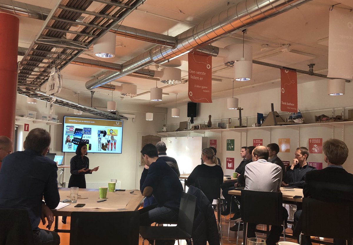 Interesting lecture and workshop about next generation supply chains with <a href="/omerakhan/">Omera Khan</a> <a href="/i_kuben/">iKuben</a>