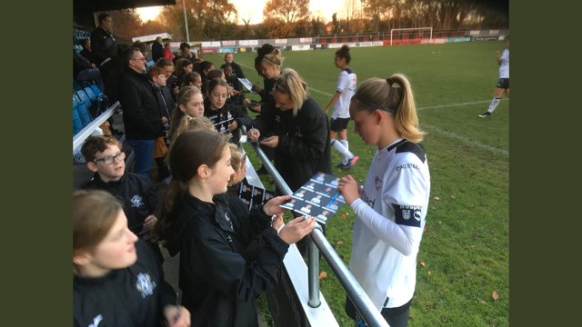 DCFCWomen's tweet photo. ⚽️ CLUB BUDDIES | Check out our chat with @TotonUnited Under 12's Coach Lee Bundy on their recent Club Buddies experience with the #EweRams 

Interested in signing up too? Give the below article a read and find out first hamnd what it was like!

https://t.co/r1z1OZWBUA https://t.co/3s1Q616RkB