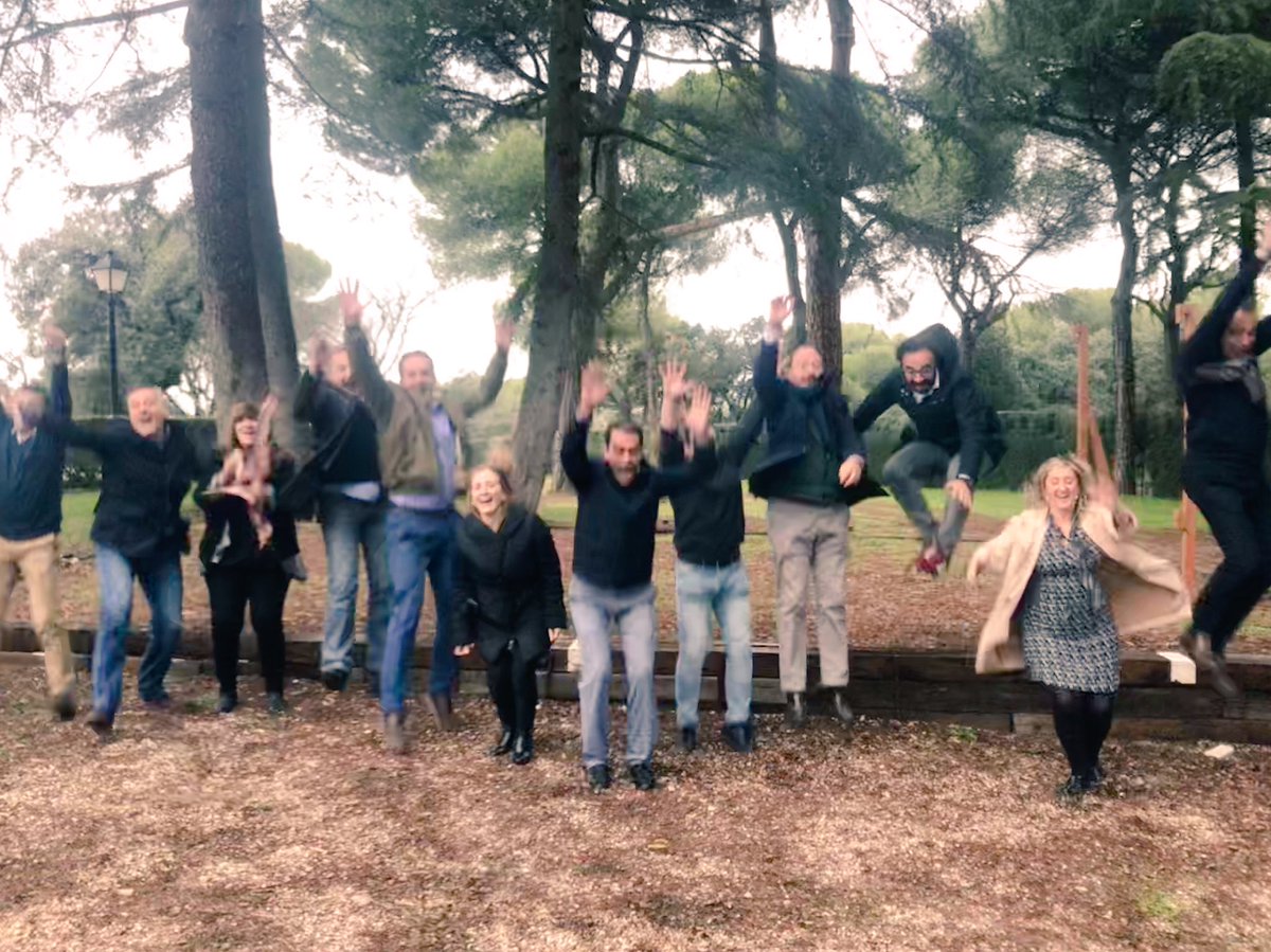 krlsmur's tweet photo. Antes de ir a por otro mañana... brutal recuerdo de los dos días de #transformación de la semana pasada en @MAPFRE_ES . #agilejumping #gapjumping https://t.co/lLfbjet2TE