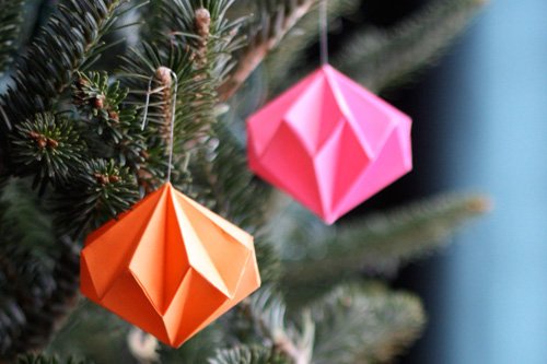 UoEOrigami's tweet photo. Just a reminder that today we are putting our origami xmas tree together and creating some lovely decorations for the winter market. Join us from 7 PM :) https://t.co/oSxL8fS6LW