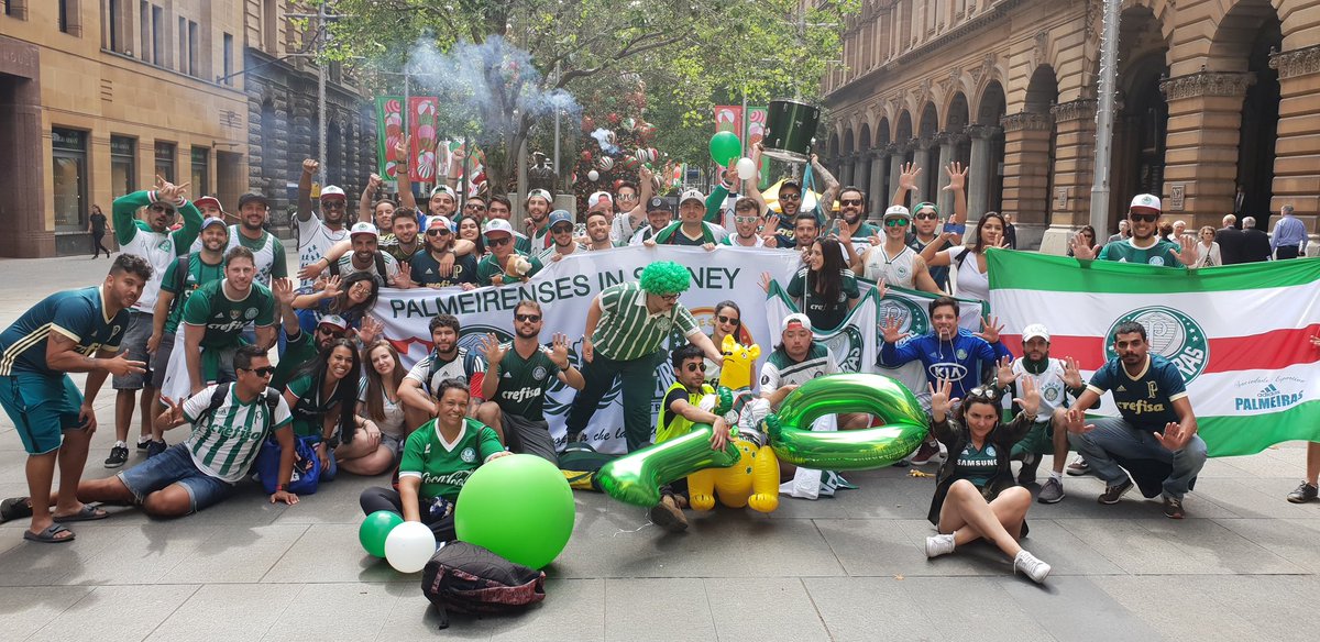 PalmeirensesPIS's tweet photo. Algumas fotos de ontem #FestaDoDeca
É Cammmpppeeeeãããooo, É Cammmpppeeeeãããooo Aqui é @Palmeiras...É o PIS!! @PalmeirensesPIS
#Palmeiras #ÉoPIS 
 #palmeirense #NaoImportaOQueDigam #palestra #palmeirasoficial #palestraitalia #sepalmeiras #consuladosep #verdao #oleporco #porco https://t.co/GcEMm9wc2I