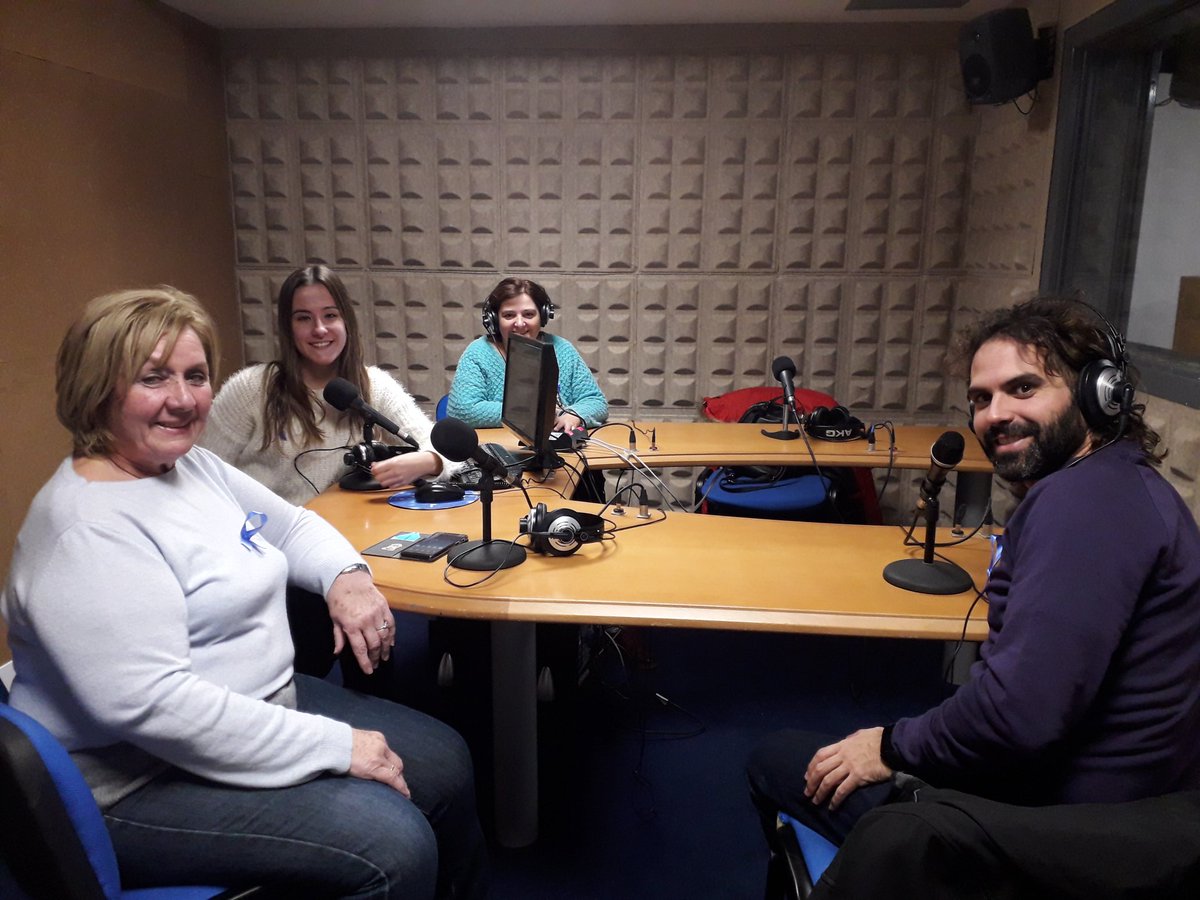 jmperrote's tweet photo. Ayer estuvimos en el programa de radio de @unizar hablando de voluntariado con @AragonVoluntari #Arbada y @ATADES_ https://t.co/QukXbwPdNT