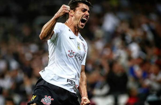 JorgitoNicolete's tweet image. #Corinthians inicia conversaciones con #Torino para efectuar la contratación de Danilo #Avelar