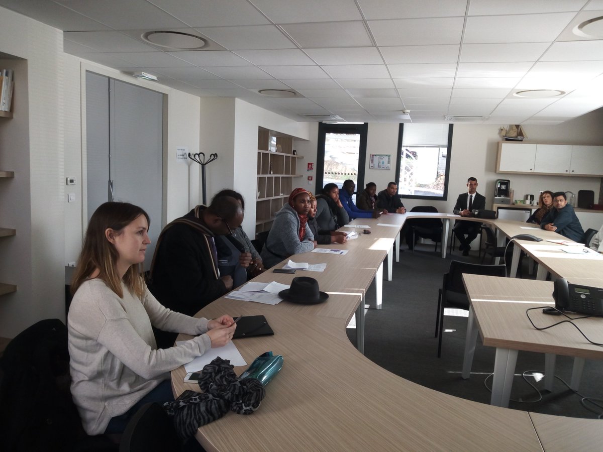 13Regie's tweet photo. Visite très intéressante et enrichissante des salariés de la Régie 13 au cœur du Village Club du Soleil de la Belle de Mai ce 26 novembre: Présentation des métiers de la structure, échange avec les salariés, découverte valeurs de l'entreprise,  #emploi #insertion @poleemploipaca https://t.co/yiQmlUAY5Z