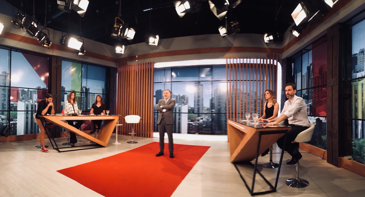 Estamos al aire! Seguinos esta mañana con ⁦<a href="/fabdoman/">Fabián Doman</a>⁩ y #equipo! Hasta las 10.30hs por ⁦<a href="/eltreceoficial/">eltrece</a>⁩