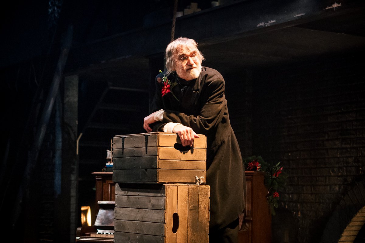My review of <a href="/LeedsPlayhouse/">Leeds Playhouse</a>'s A Christmas Carol for <a href="/Northern_Soul_/">Northern Soul</a>
northernsoul.me.uk/theatre-review…