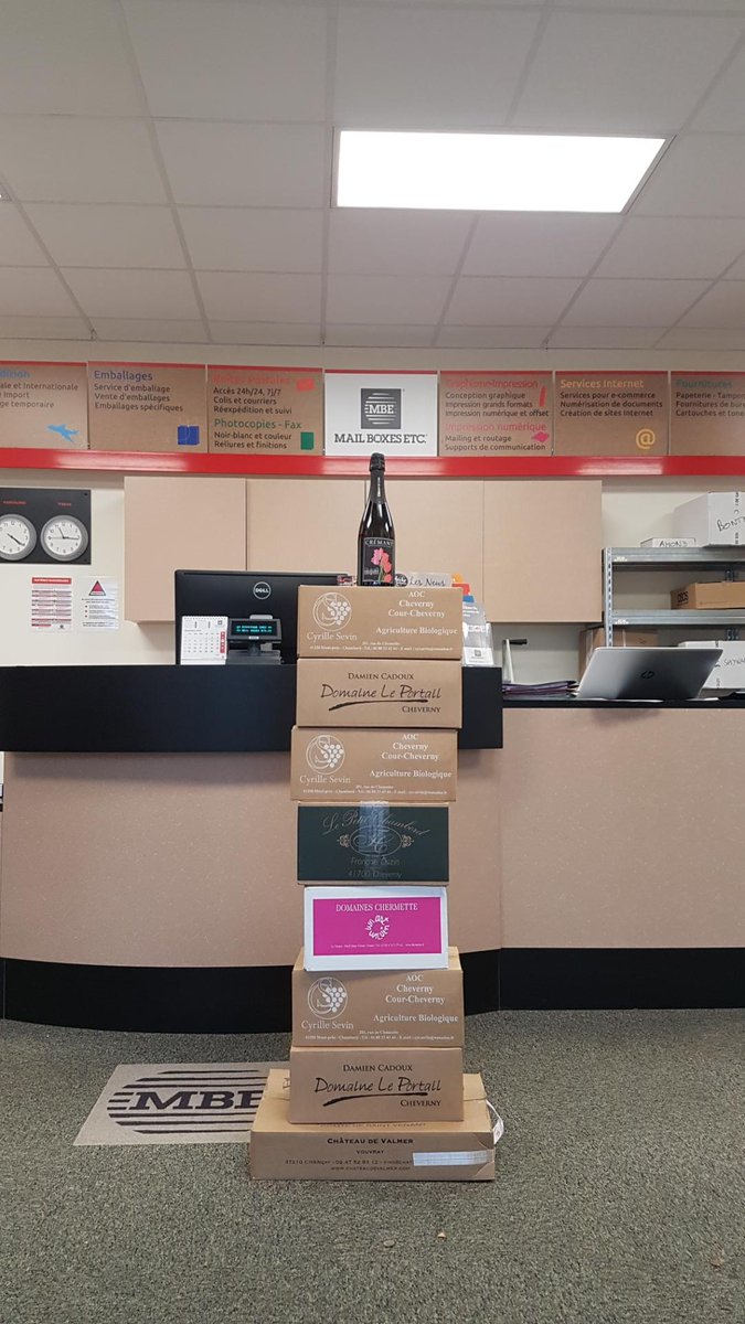 Quand un touriste américain aime tellement nos #vinsdetouraine qu'il confie à #mbetours l'expédition de ses achats vers l'état du Maryland avant d'aller prendre son avion...