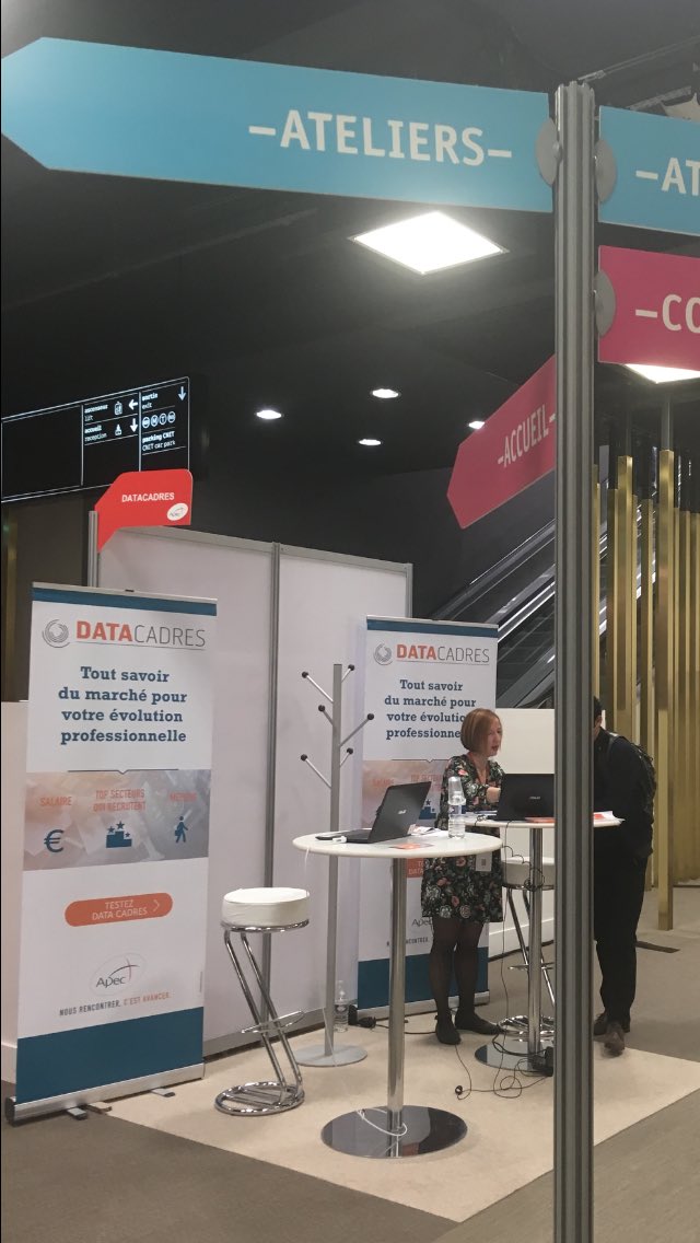 FVANEENOO's tweet photo. Direction #salonApec à la Grande Arche de La Défense avec @Apec_IDF : tout connaître des infos marché sur le stand #DataCadres https://t.co/isswiR4sCy