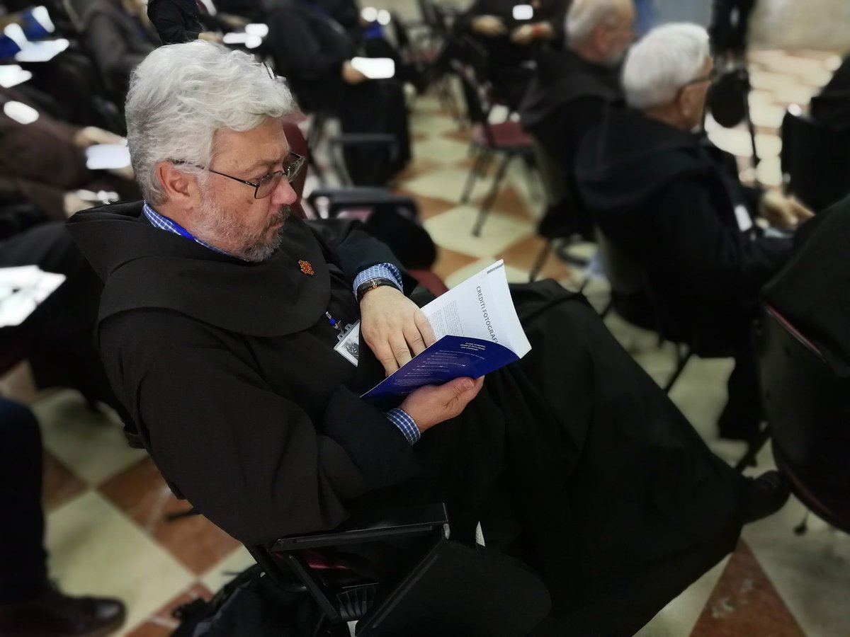 terrasantacmc's tweet photo. #IV #Congress #commissaries of #HolyLand
Presentation of Fr. Gregor of the #bookguide of the Holy Land https://t.co/5ShQmAf64U