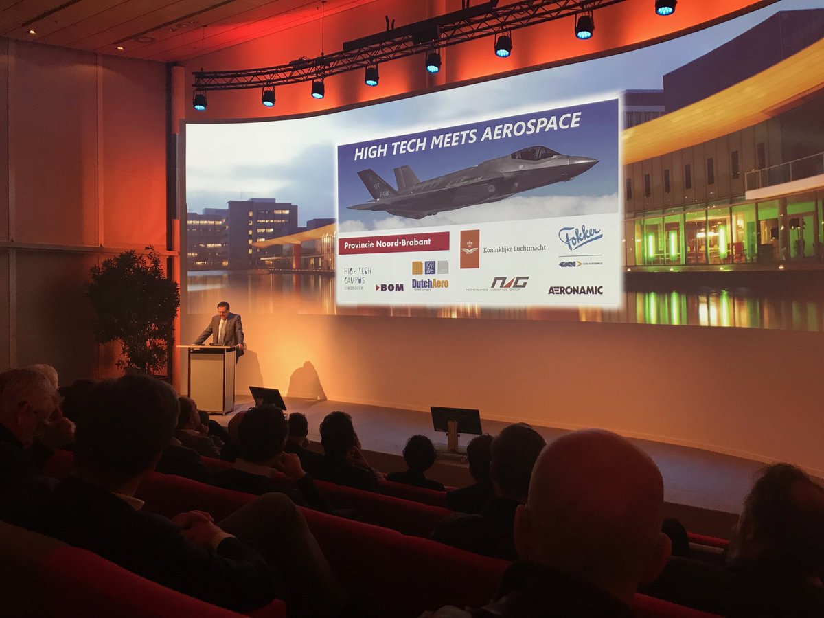 Aftrap High Tech Campus Business Club bijeenkomst ‘High Tech meets Aerospace’ door ⁦@BertPauli⁩ in samenwerking met ⁦<a href="/BOMBrabant/">BOM</a>⁩ ⁦@BOMForeignInv⁩
