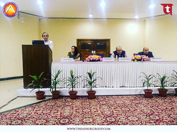 itdc_theashok's tweet photo. AIHTM organises interactive session with Indian Culinary Forum(ICF) for its students.
Present on the occasion were Chef Davinder Kumar -President ICF, Principal AIHTM, General Manager Hotel Samrat and other dignitaries.
#ITDC #HotelSamrat #IndianCulinaryForum #ChefTalks #AIHTM https://t.co/C5bgx9nsNt