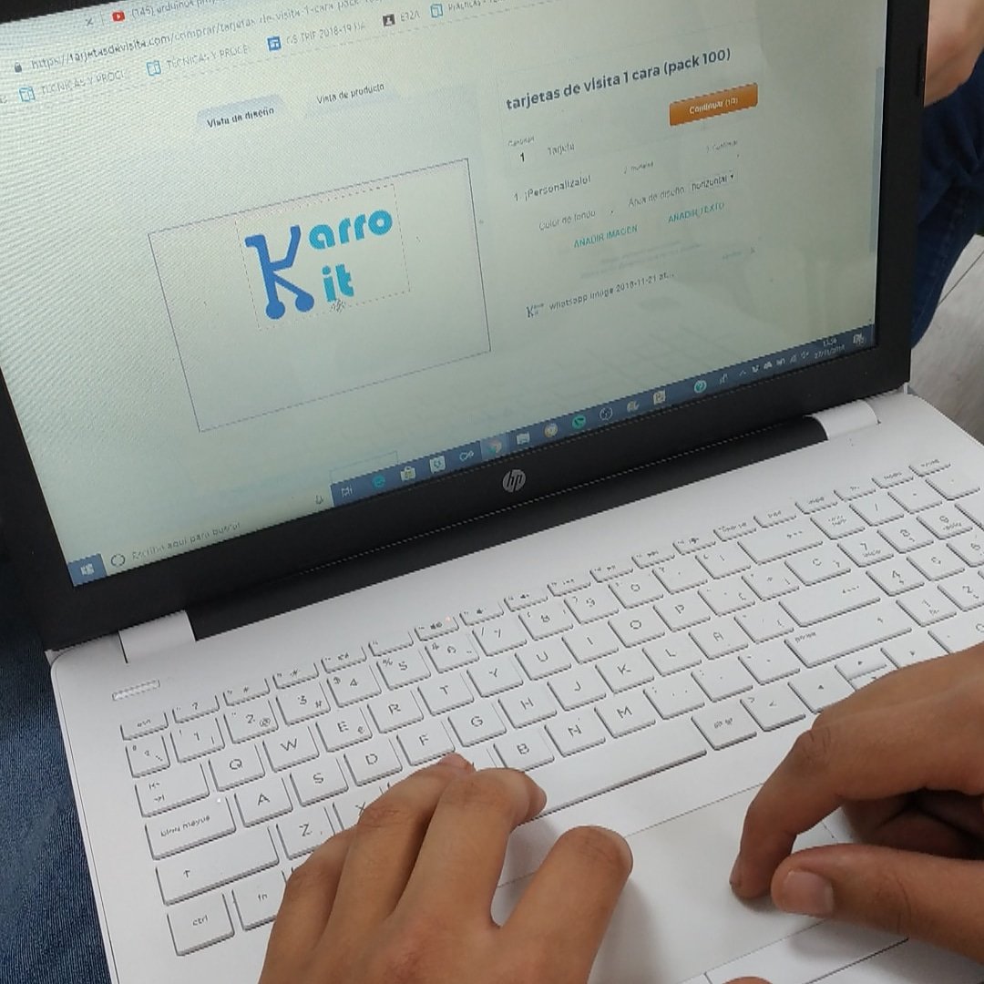 La tarjeta de visita está llegando 😊 #karrokit #Emprendimiento <a href="/iestomvalmadrid/">IES Tomas y Valiente</a>