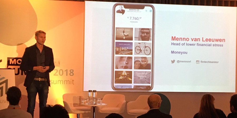 Minder financiële stress? #MoneyouGo is het antwoord! <a href="/MennovL/">Menno van Leeuwen: Mennovatie</a> vertelde gisteren tijdens het <a href="/Money_LIVE_/">MoneyLIVE</a> Summit 2018 in Londen hoe belangrijk het is dat klanten zelf financiële beslissingen kunnen maken. #debankdatbenik #Moneyou