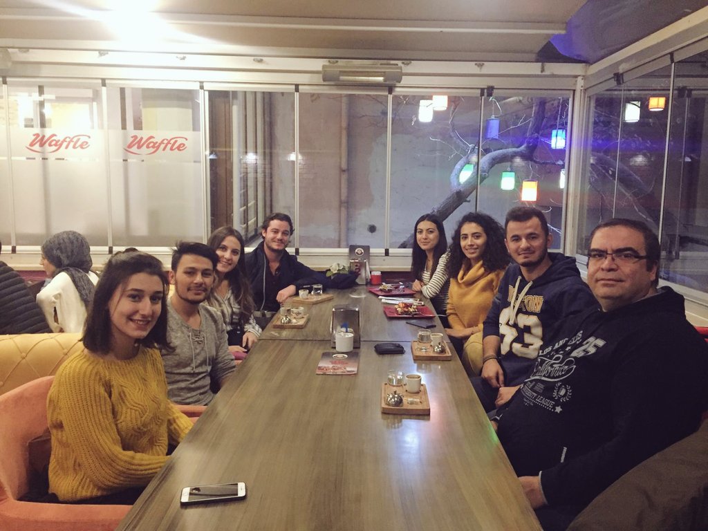 Muhteşem enerjili bir çekirdek ekip karşınızda .
Kitlesel-kişisel gelişim ve yenilik kavramlarını sizlerle buluşturmak için can atıyoruz ,
Yeni nesil liderlik ve NLP konferansımızın detayları için takipte kalın ✨
#girişimcilik #yenilik #gelişim 
#inovasyon #asü #liderlik #NLP