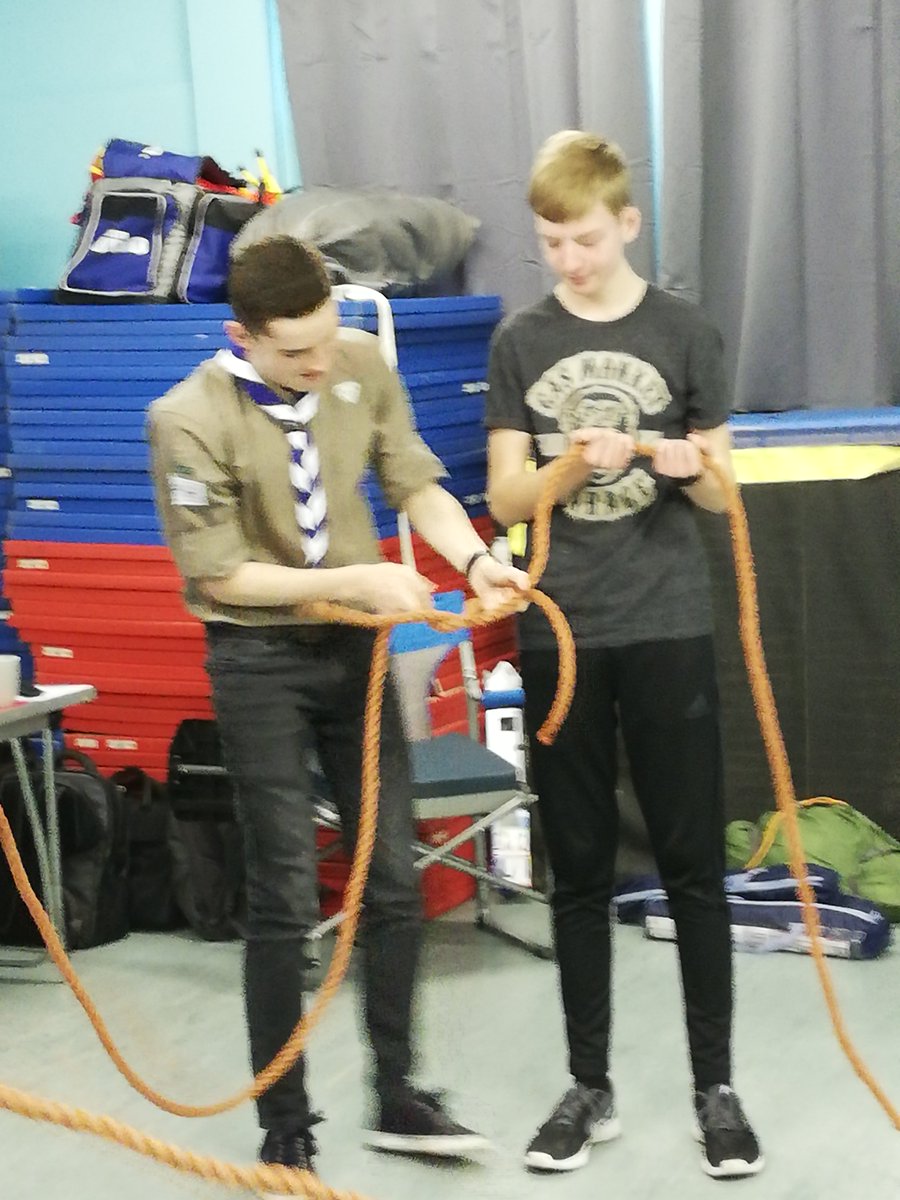 sh_explorers's tweet photo. More photos from our Young Leader training: solving problems with effective team work and communication! #skillsforlife https://t.co/gYA0QOjwu4