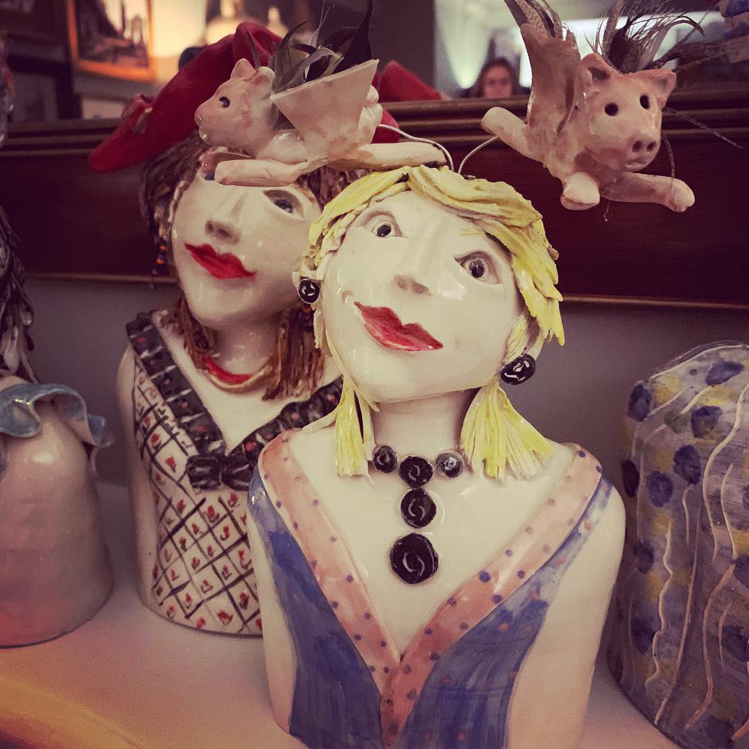 VilladiGeggiano's tweet image. Stuck for Xmas gift inspiration?  Explore what’s currently on show including those fun ceramic figures, based on the English language 🎁 #supportingcreativity #art #artandfood #artshow #onshow #artinstallation #localartists #chiswick #buylocal #keepsupporting #xmasgifts #gifts