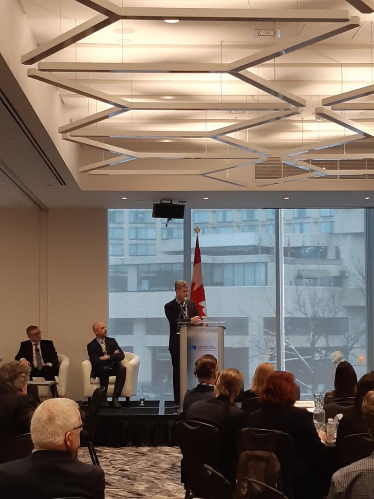 MZafiriou's tweet photo. @AAFC_Canada  DM Chris Forbes reports on recommendations of the Economic Strategy Tables for the ag and food sector including #aquaculture at the #caia2018 conference, reiterating what we heard during @CdnAgriFood CAPI-ICPA conversations last spring https://t.co/HhFxijR5Kc