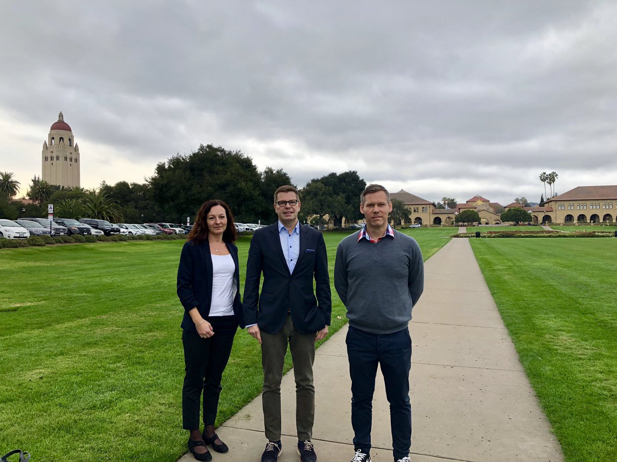 Samforsk_Abo's tweet image. A bit cloudy, but we have great air quality 👍🏼 Next up, an in-class pilot of how automated moderation works in #deliberation. 
#TeamSamforsk and Palo go Palo Alto. 
#DemInno