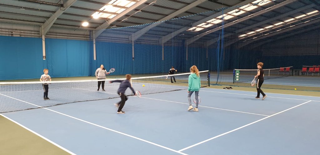 YouthAlmighty's tweet photo. Young people having fun at the Tennis Centre on Sunday! πΎ @StreetGames @TennisFndation #TFSERVES https://t.co/mnzBZxQZj5