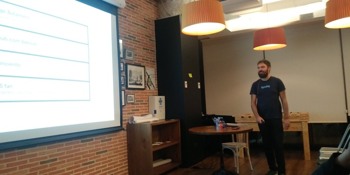 jvicenteherrera's tweet image. Comenzando el camino. De securizar nuestro cluster de #Kubernetes. El runtime amigo! Nos dice @bencerillo de @sysdig. #madrid_devops