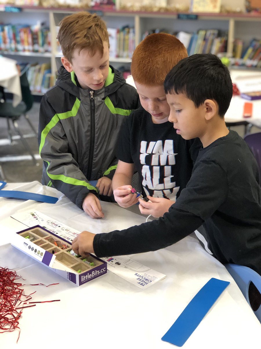 fes_media's tweet photo. We have had lots of Little Bits fun today! @littleBits @HallcoFES #feslearningcommons #circuits https://t.co/El1OuV4AUK