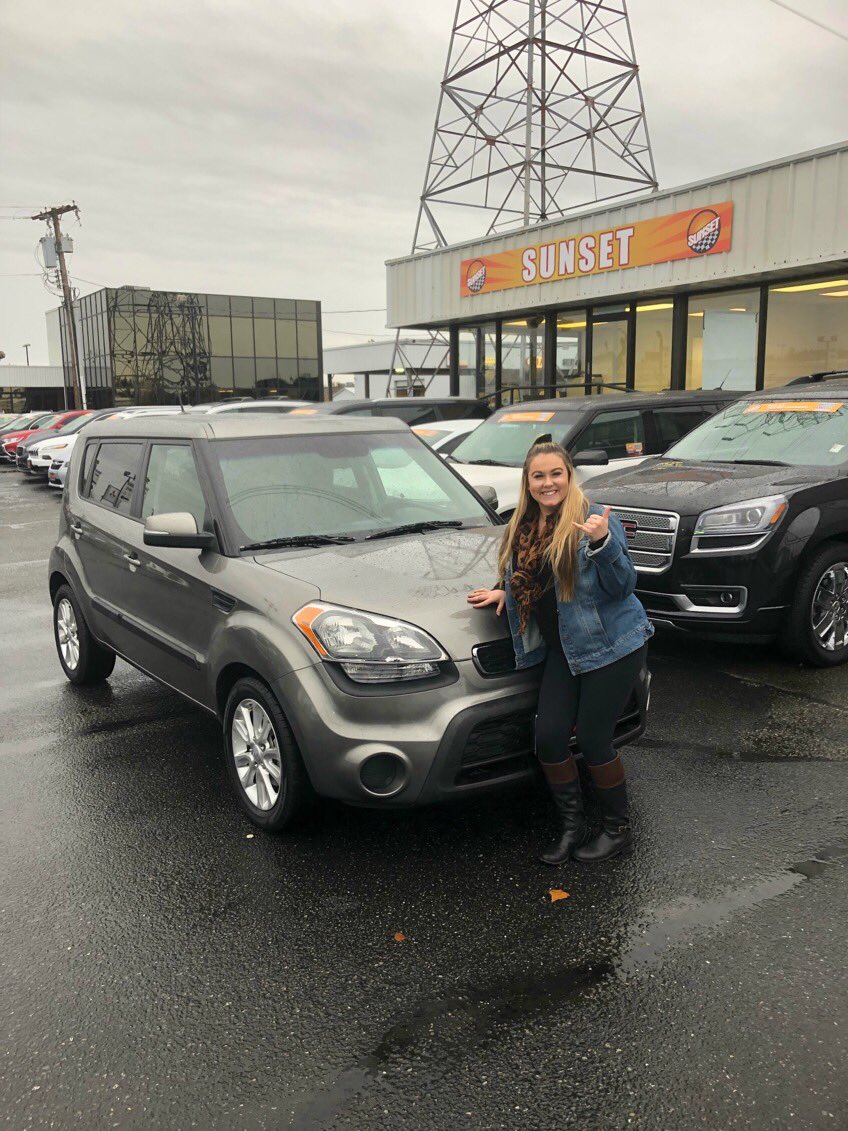 tayyrappe's tweet photo. I did a thing.... and bought a new car I am proud to say I was able to get it on my own and didnโt need anyone to co-sign Iโm extremely excited if you canโt tell by my huge ass smile ๐ค #kikithekia https://t.co/mmahH47hNd