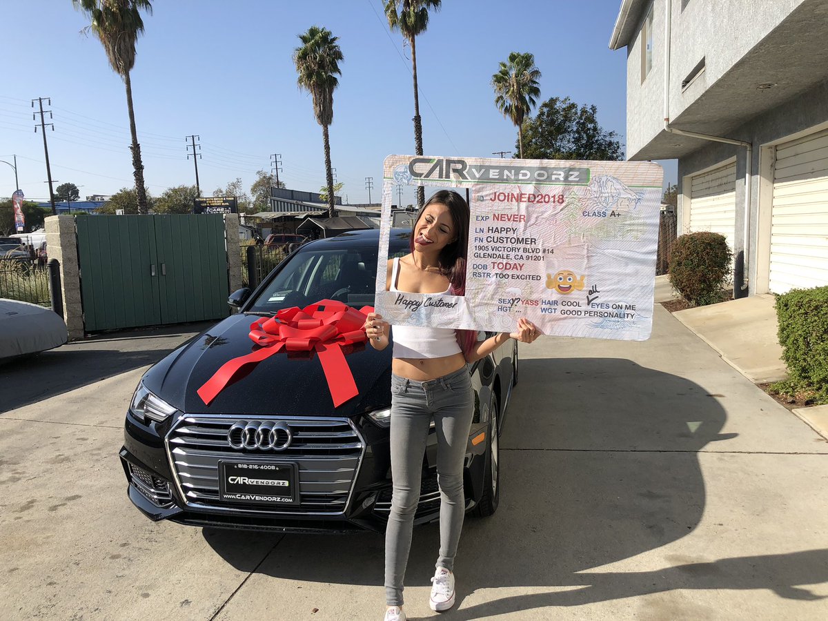 CarVendorz's tweet photo. 🚨Happy Cutomer Alert 🚨
Congrats to our new #CarVendorz family mamber with her 2018 #Audi #A4. Yes, we work with any credit and you can lease or purchase any make and model at wholesale price. Your new 🚗 is only a 📞 away! https://t.co/WdIIQS6S4O
