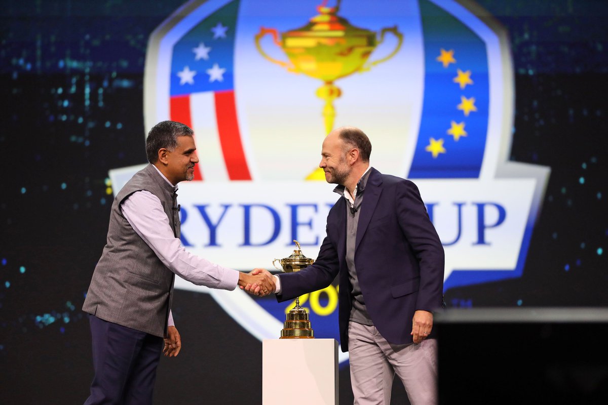 JJacksonJJ3's tweet photo. After an exciting year of improving fan experiences in racing, soccer, and most recently basketball, it was great to hear from the @RyderCup CTO @michaelgcole on how partnering with @HPE did just that, making this year their most connected tournament ever! #HPEDiscover https://t.co/96mhA2ChPI