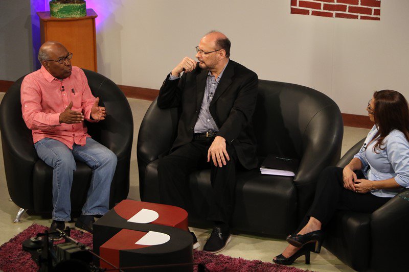 #DandoyDando Vicepdte. sectorial para las áreas social y territorial @psuvaristobulo: El Programa de Recuperación Económica, es muy importante, y el Pdte. <a href="/NicolasMaduro/">Nicolás Maduro</a> quiere sincerar la estructuras de costos.