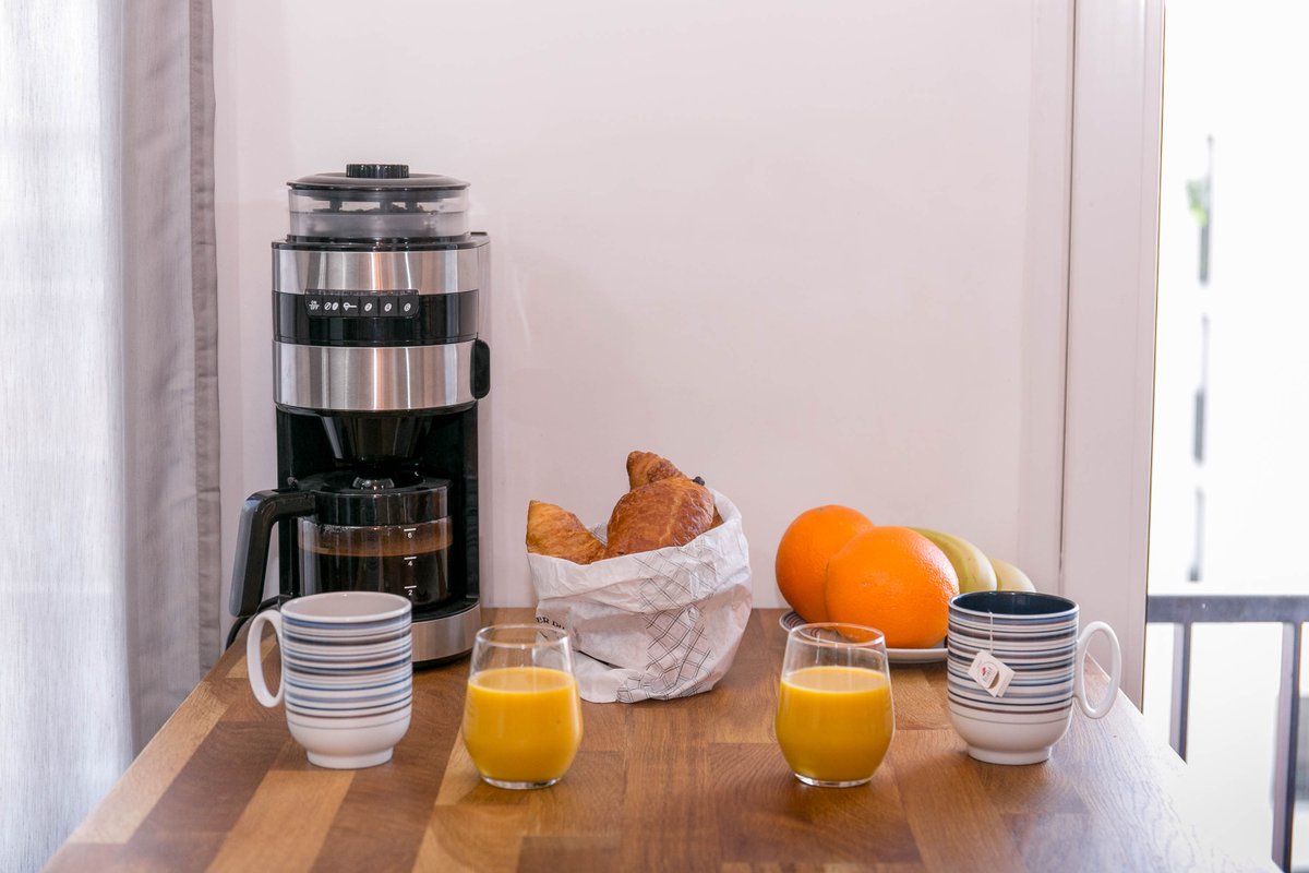 Ce matin, un bon café ☕et un bon petit déjeuner🥐 pour se réveiller!
Il nous faut des forces pour établir notre to do list pour un Noël réussi !
Bon Samedi !
Notre cafetière est à retrouver ici : bit.ly/2TN2dA1 

#saturdaymorning #Café #Noel #noel2018