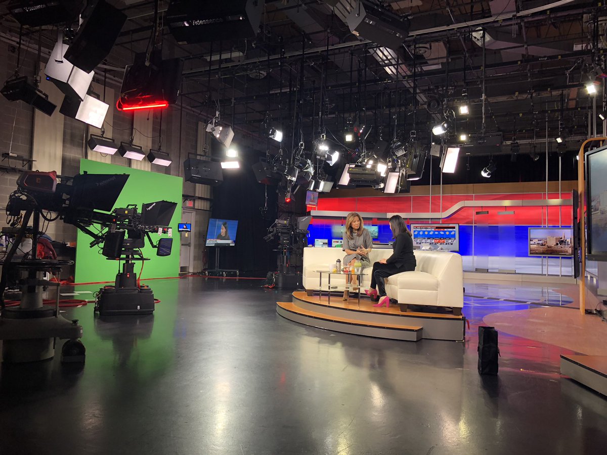StephanieSimoni's tweet photo. Taking a seat while @jocelynmaminta &amp; @carynsullivan are on the white couch talking healthy hacks! 
@WTNH https://t.co/kLHPXEIvVe
