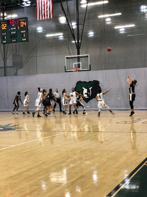 lady_lehigh's tweet photo. Lady Lightning Improve to 2-1 as they defeated Palmetto Ridge 71-34 last night. Aleisha Curry led the night in scoring and rebounding with 23pts &amp;15Rebs.Tamia Battle had 17pts &amp; 5Rebs. Lehigh plays tonight @ 7pm @ SFCA @LehighAthletics @lehighsenior https://t.co/o3u5jMQ58p