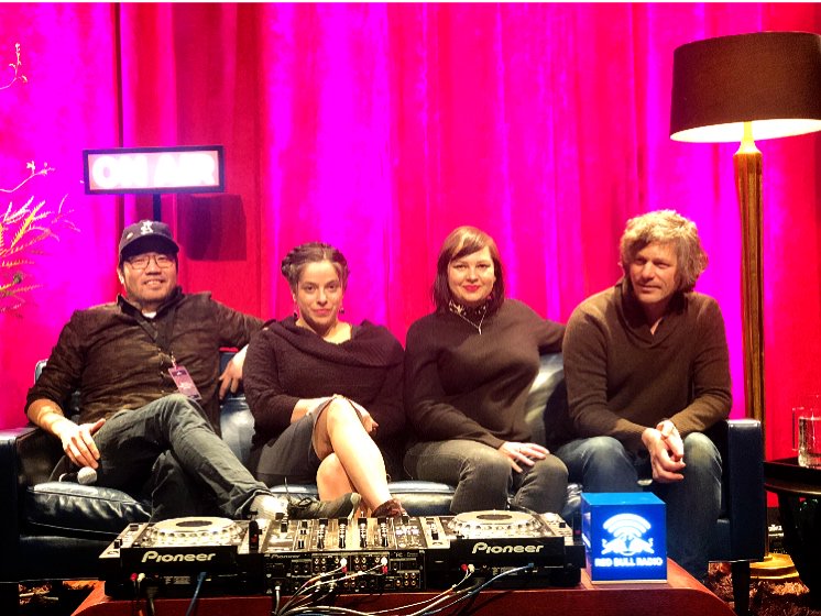 vivianhost's tweet photo. About last night. We had such a great time w/ Won Kim (@kimskichicago), @BrianEdwardCase (@marisol_chicago) + @dianalachef (Mi Tocaya Antojeria). If you missed it or want to listen back, it hits the airwaves today at 12PM EST/11AM CST: https://t.co/d7QrVOtobF https://t.co/eqEOBS4jw9