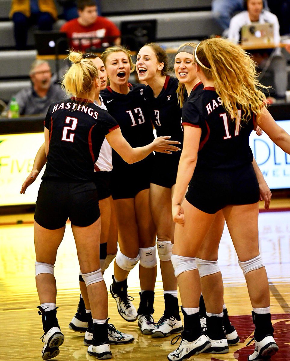 HCBroncoWVB's tweet photo. Today is the day.... NATIONALS GAMEDAY #1! Your #13 HCVB Lady Broncos will take on the Ottawa Braves at the NAIA National Championships in Sioux City, Iowa! Head out and cheer loud for girls! First serve @ 11 a.m. 🐎🏐❤️ #wearebettertogether #normstrong #molifuastrong #gobroncos https://t.co/4Lm1KZ5gLL