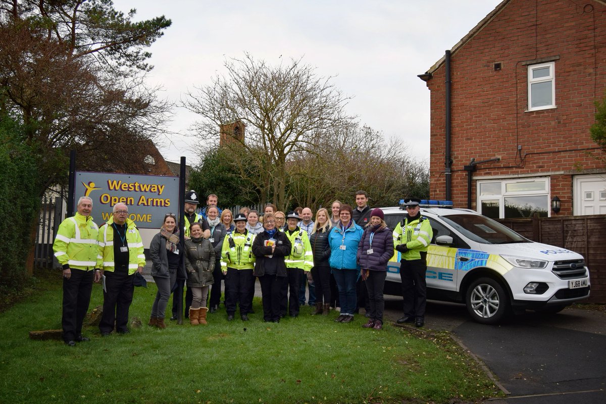 beyondhousinguk's tweet photo. Today Beyond Housing joined forces with @NorthYorkshirePolice and many other local agencies to complete the first batch of #OperationCracker visits in #Eastfield, #Scarborough.
Thank you to everyone who opened the front door and took the time to have a chat with the team today 😊 https://t.co/2Y9pnD6jgM