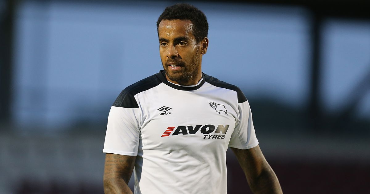 Happy Birthday to midfielder Tom Huddlestone!         