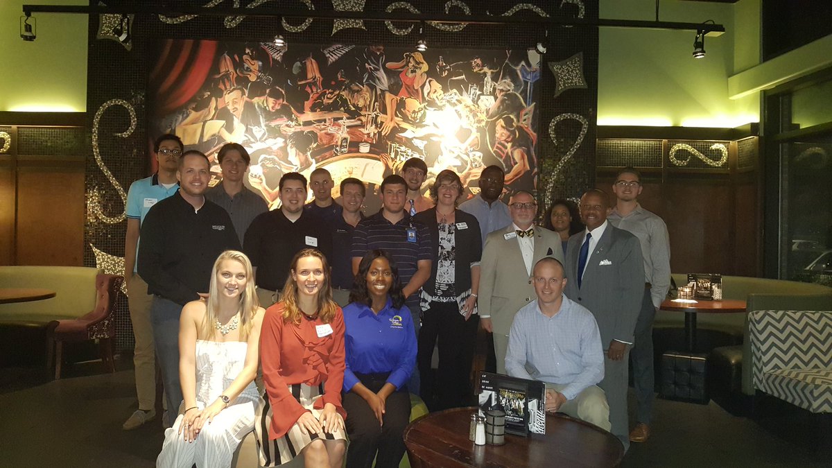 UCF School of Public Administration Networking Knight at Bar Louie a couple weeks ago! Thanks to everyone who made it out!
@PlanningKnights <a href="/UCF_EMSA/">UCF Emergency Management Student Association</a> <a href="/UCF/">UCF</a> <a href="/spaucf/">UCF School of Public Administration</a>