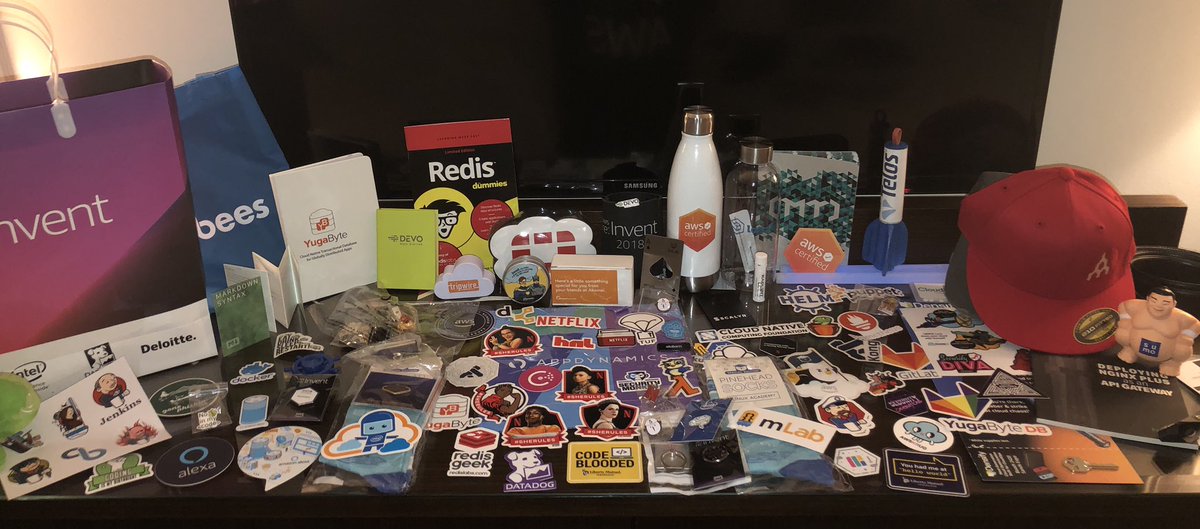 pituki's tweet photo. Day 1 #reInvent2018 https://t.co/KZLIRMHudc
