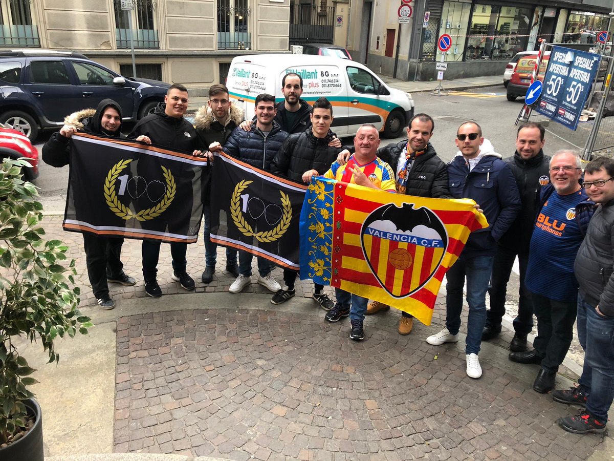 egonzalezt82's tweet photo. Dinats i cap al camp a calfar motors!! Amunt! @Carlos_bosch @ChemaMancha @Domingortiz @ManoloMontalt @salvafolgado @vicentsempere @Domingortiz @julioinsadji @Jordi_gosalvez https://t.co/t03r5MIwR5