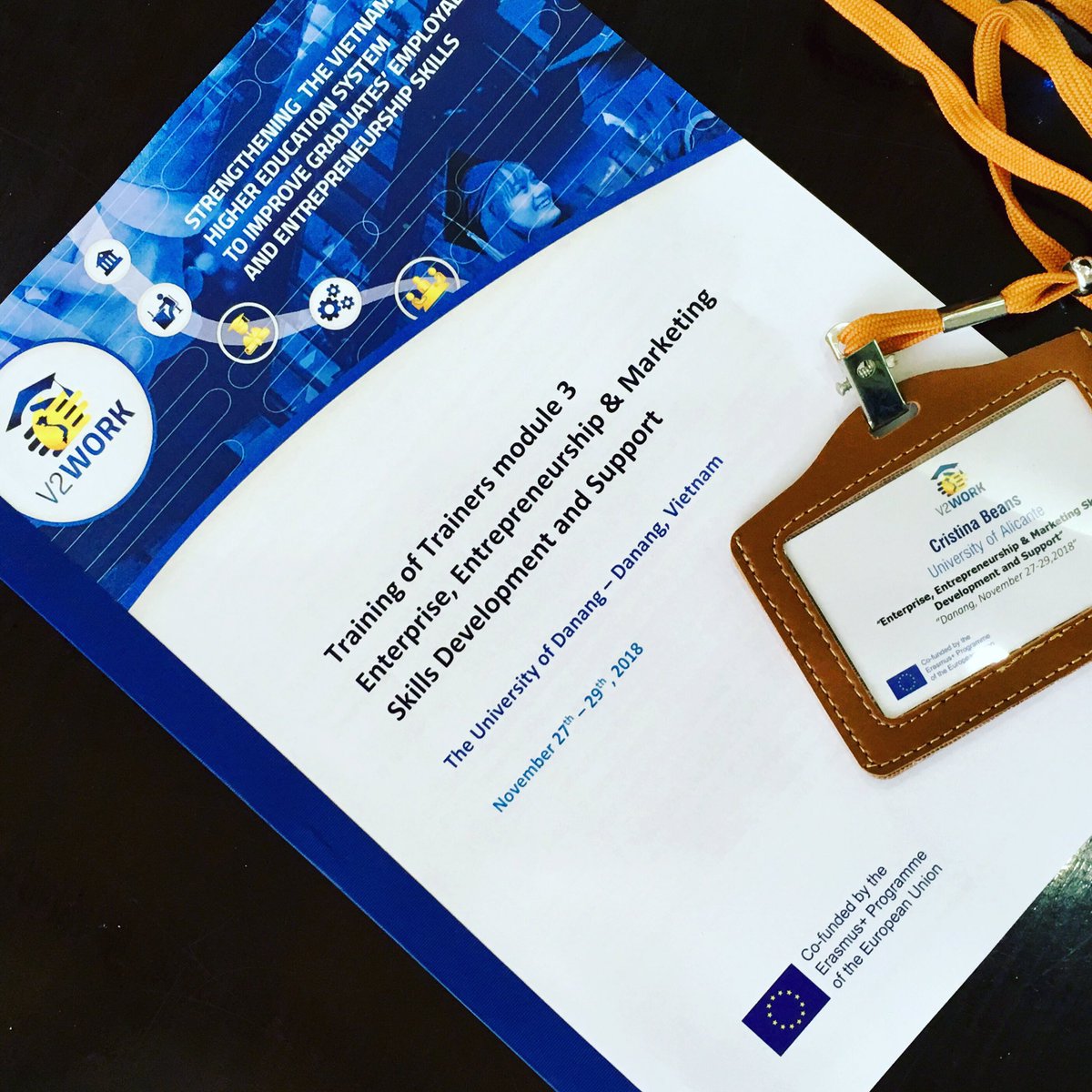 CrazyCrisB's tweet photo. We’re talking about entrepreneurial education and support for student entrepreneurship at universities this week at the #UniversityofDanang with the #ErasmusPlus #V2WORK project! 😎 @OGPI_UA @CentroEmpleoUA @ua_emprende https://t.co/on3TKWMuYJ