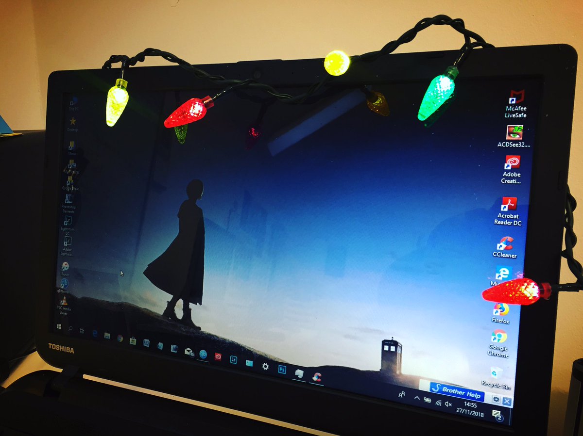 BodeciiFilm's tweet photo. #LauraWay has just formally switched on #Bodeciifilm #Christmas lights, Christmas has begunπ#OfficeLife https://t.co/zeNDT5PkWa