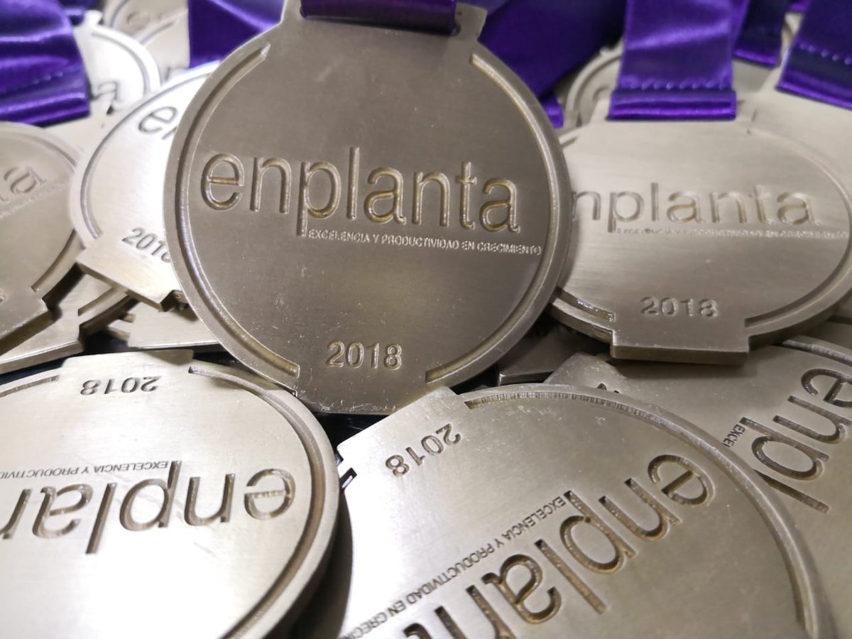 cta_co's tweet photo. Empresas acompañadas por #enplanta están en proceso de evaluación de sus resultados alcanzados por el acompañamiento del programa, esta noche serán reconocidos los 10 mejor evaluados, quienes irán a una misión de aprendizaje a Japón en 2019. @AlcaldiadeMed con #ConocimientoCTA https://t.co/pPqppUt7M7