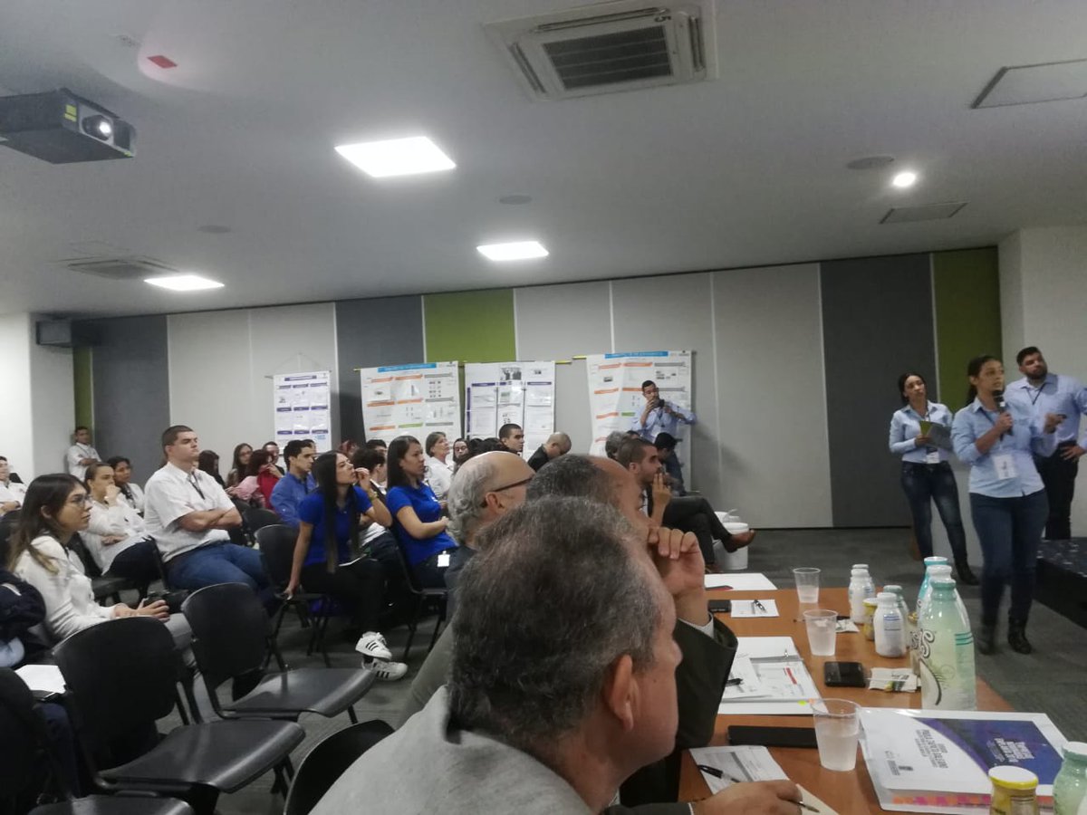 cta_co's tweet photo. Empresas acompañadas por #enplanta están en proceso de evaluación de sus resultados alcanzados por el acompañamiento del programa, esta noche serán reconocidos los 10 mejor evaluados, quienes irán a una misión de aprendizaje a Japón en 2019. @AlcaldiadeMed con #ConocimientoCTA https://t.co/pPqppUt7M7