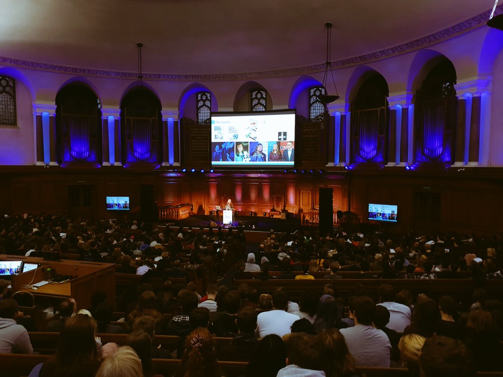 edu_in_action's tweet image. @MandyChessell @IBM explores #software development and the movement of #data, and shares some advice on personal and professional development with our #ComputerScienceInAction audience.