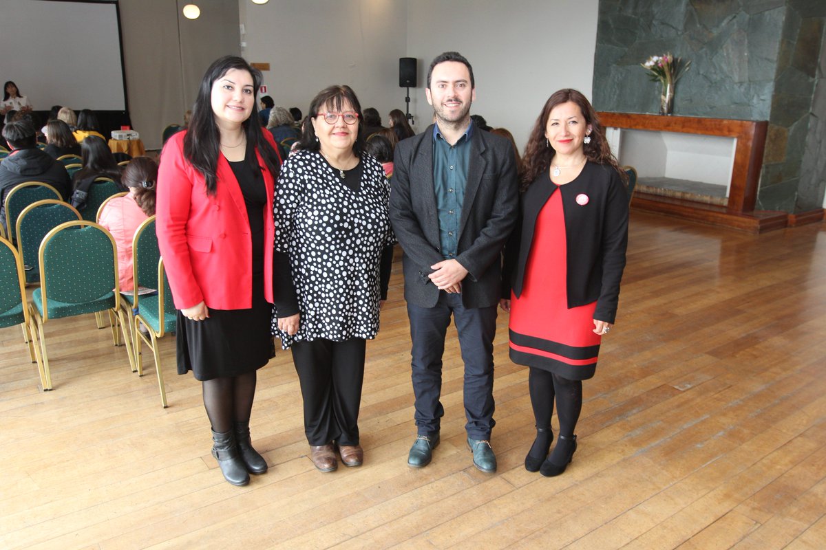 SSDelReloncavi's tweet photo. En #PuertoMontt Colegio de Matronas y Matrones realizan Claustro "Matrona Isidora Góngora". Jornada de Actualización y Fortalecimiento de las competencias de Matronería en Obstetricia, Ginecología y Neonatología. @colegiomatronas https://t.co/vGEBRFocsH