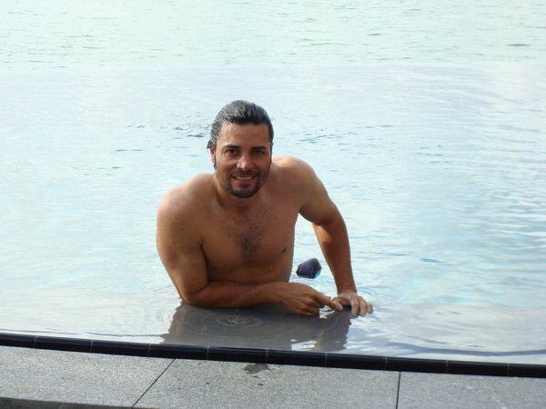 LucyDevoto's tweet photo. Mi ídolo con él no pasan los años #chayanne  #lovefan https://t.co/PC56IpyU2R