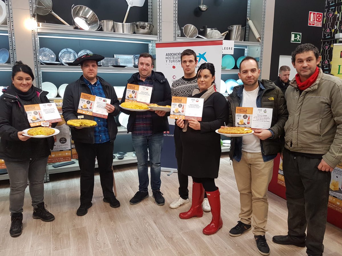 hostnavarra's tweet photo. ✔️Premio @Amstel_ES Mejor Tortilla #Tradicional - Cafeteria Elizalde 
 ✔️Premio @Amstel_ES Mejor Tortilla #CON - @akarigastroteka 
 ✔️Premio @aceitesandua - @monasterio_bar 
 ✔️Premio #HuevosLarraz - @HotelYoldi 
 ✔️Premio @CPAEN96 - @hdoncarlos 
#TortillaNavarra ¡ENHORABUENA! https://t.co/Im4vNbVepE